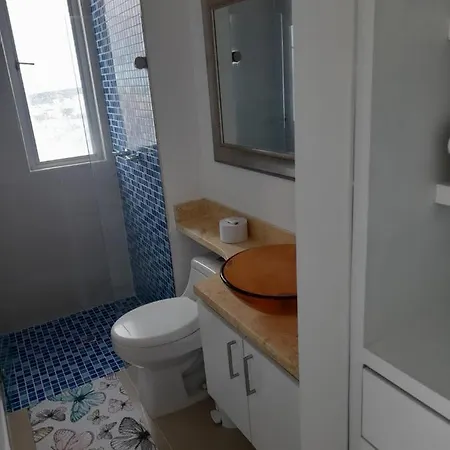 Apartamento 2p1-al4 Apartamento De 2 Alcobas Frente Al Mar Con Aire Acondicionado Y Wifi Cartagena